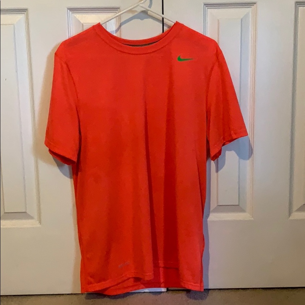 NIKE DRI-FIT